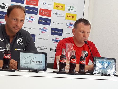 8FOto: Spowo) SVS-Trainer Uwe Koschinat, rechts, und Pressesprecher Markus Beer. 20190725 151814 2 Copy