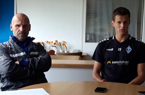 (Foto: Spowo) Bernhard Trares und Michael Schultz, rechts, erwarten ein intensives Spiel. 20191017 120503 Copy