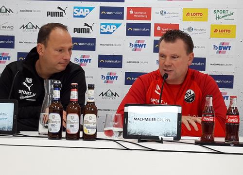 (Foto: Spowo) SVS-Trainer Uwe Koschinat, rechts, und Pressesprecher Markus Beer 20191121 133420 Copy