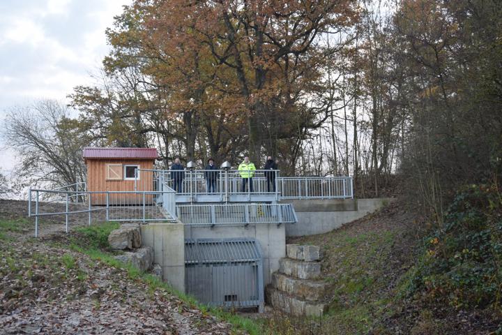Hochwbecken
