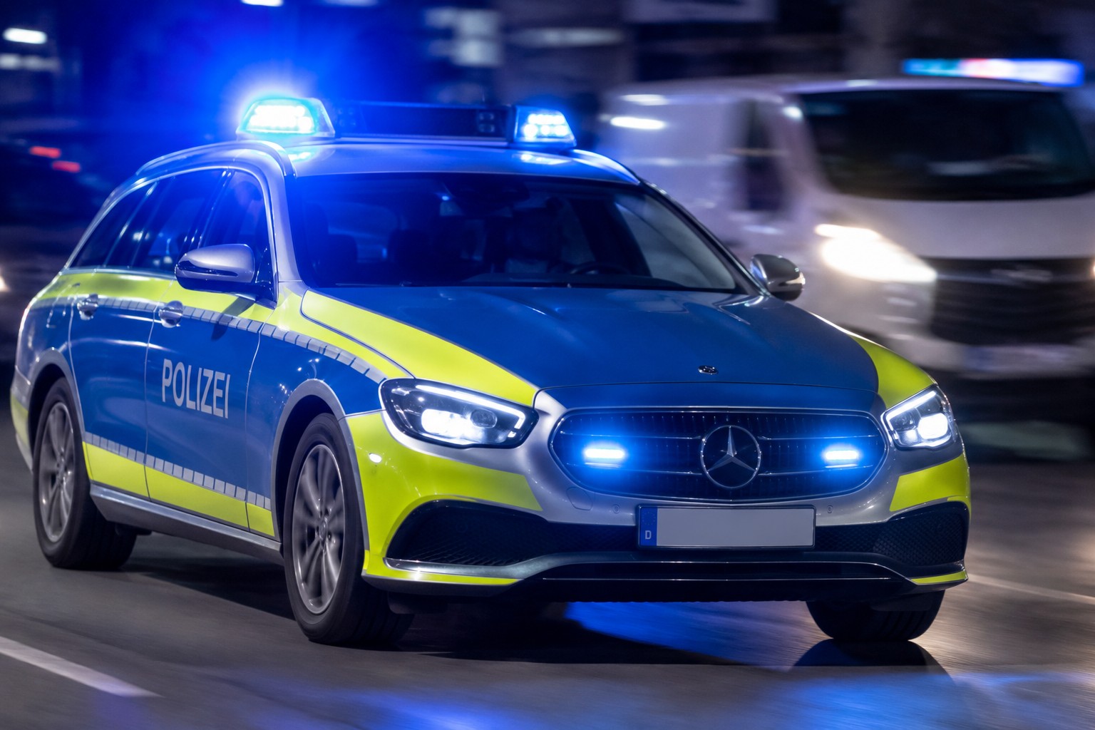 Kraichtal: BMW-Fahrer soll mehrere Verkehrsteilnehmer gefährdet haben – Polizei sucht Betroffene
