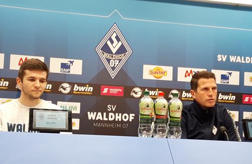 (Foto: Spowo) Patrick Glöckner, rechts, vor dem Spiel gegen Duisburg 20201123 150331 Copy