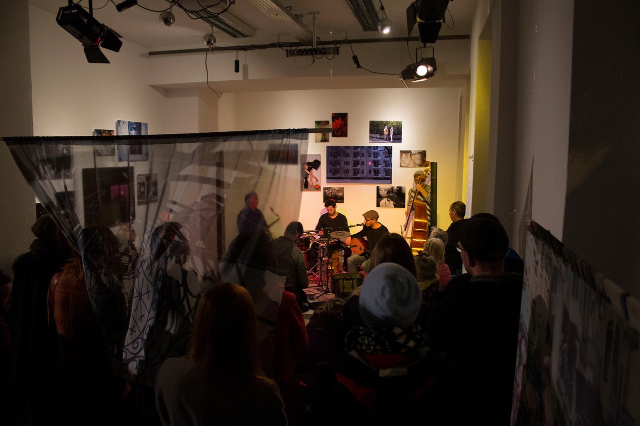 COMMUNITYartCENTERmannheim COMLichtm