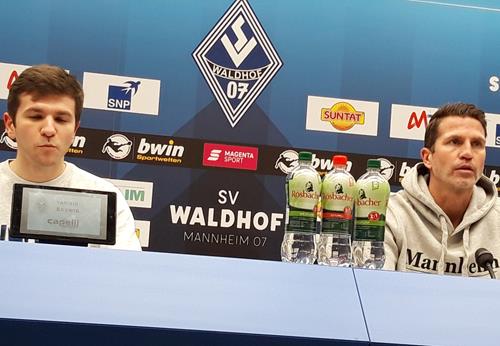 (Foto: Spowo) Waldhof-Trainer Patrick Glöckner, rechts, und Pressesprecher Yannick Barwig 20210111 150033 Copy