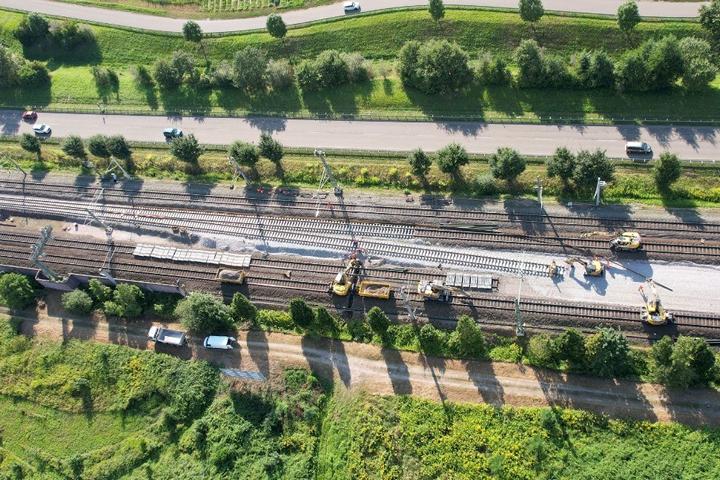 Bauarbeiten pünktlich beendet: Zugverkehr auf der Rheintalbahn rollt wieder