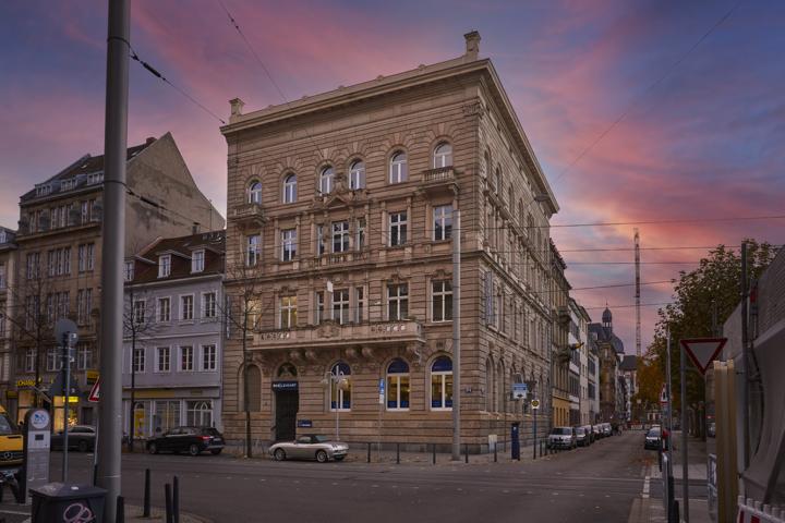 Axel Heiter Das Leihamt Mannheim meldet sich zurück Goldene Wochen feiern den Abschluss der umfangreichen Umbauarbeiten