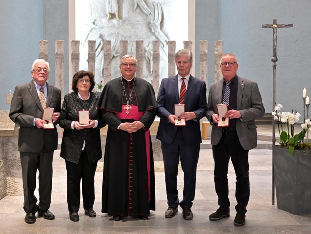 Silvesterorden – Papst zeichnet vier Pfälzer aus