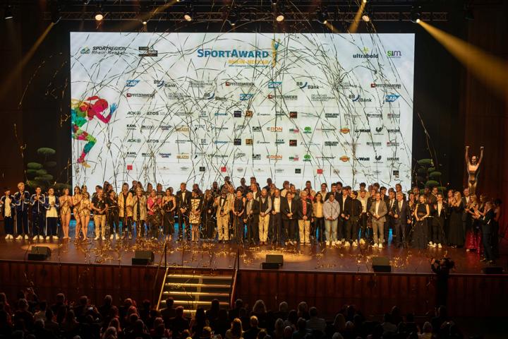 Sportregion Rhein-Neckar e.V. Stimmungsvolle Gala beim 8. SportAward Rhein-Neckar im Mannheimer Rosengarten Olympiasieger räumen Awards ab