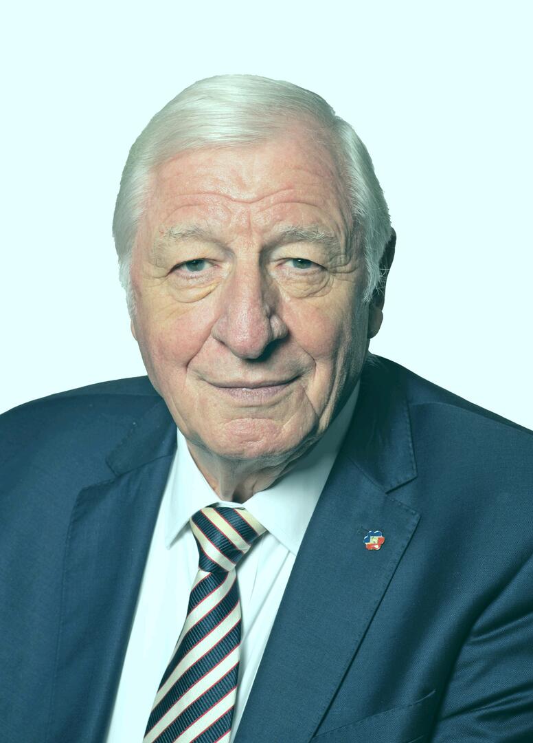 Mannheim: Stadtrat Professor Dr. Achim Weizel feiert 85. Geburtstag