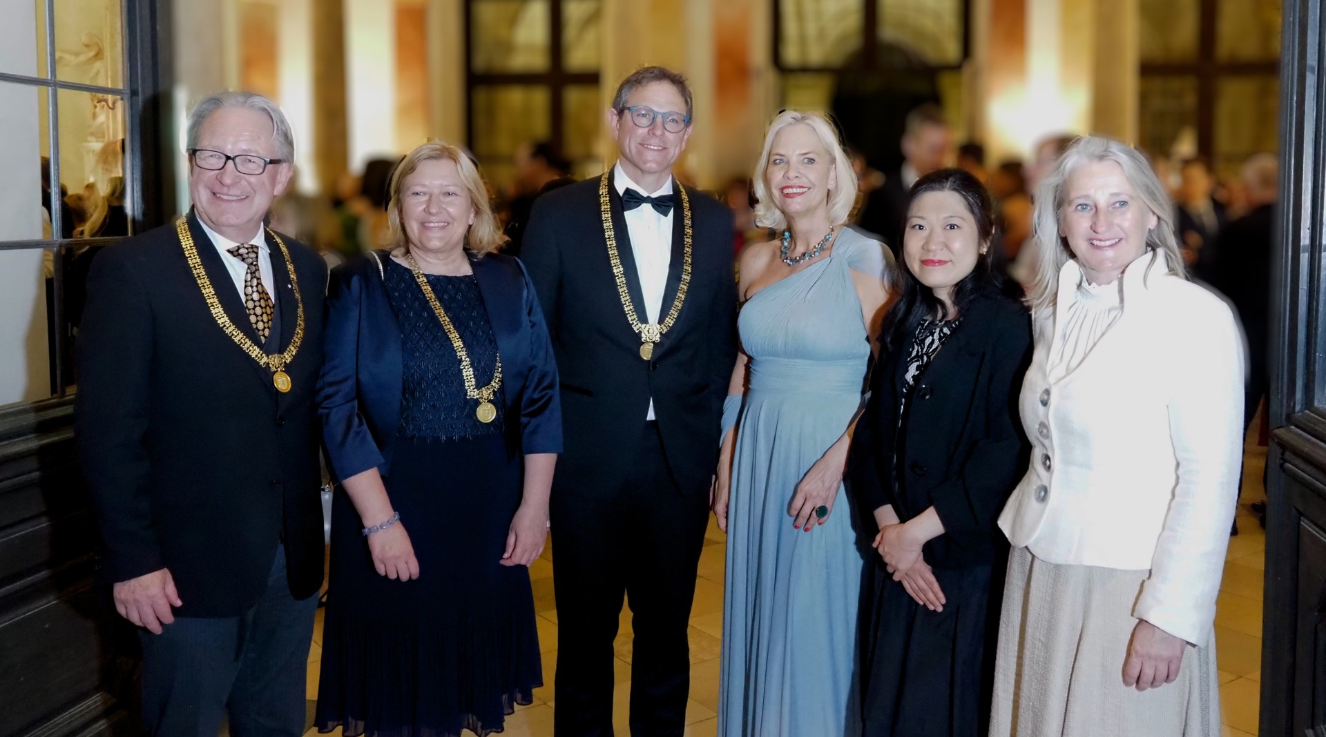 Würzburg: 105. Mozartfest 2026 mit dem Mozarteumorchester Salzburg und der Violinistin Tianwa Yang eröffnet – noch bis zum 28. Juni 2026 lädt die Stadt zu 90 Konzerten an 30 Orten ein