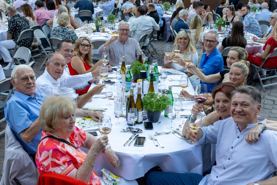 Heidelberg: Bella Italia im Schlosshof – wenn plötzlich Florenz über Heidelberg liegt