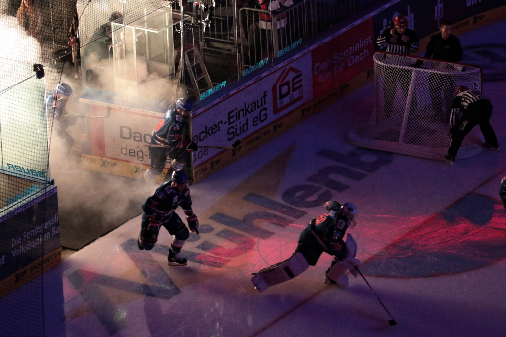 mt_gallery: Adler vs Berlin