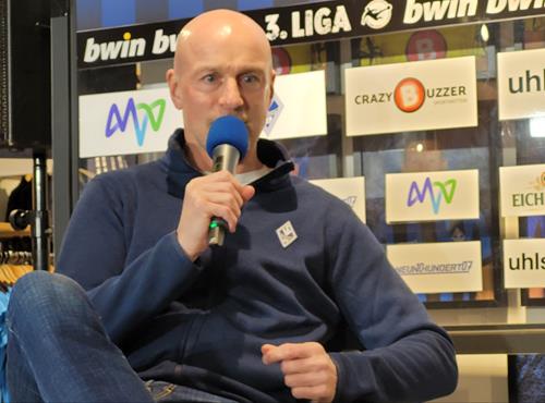 (Foto: Mj) Marco Antwerpen bei seiner Vorstellung in der Waldhof Welt Antwerpen Vorstellung