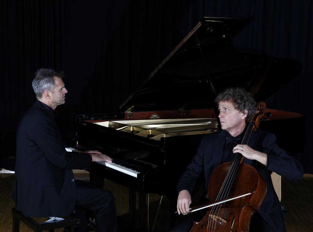 Duo r