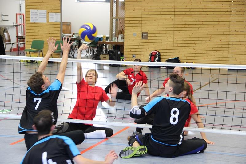 K1024 2016 10 17 Internationales Sitzvolleyballturnier Hoffenheim 137 800