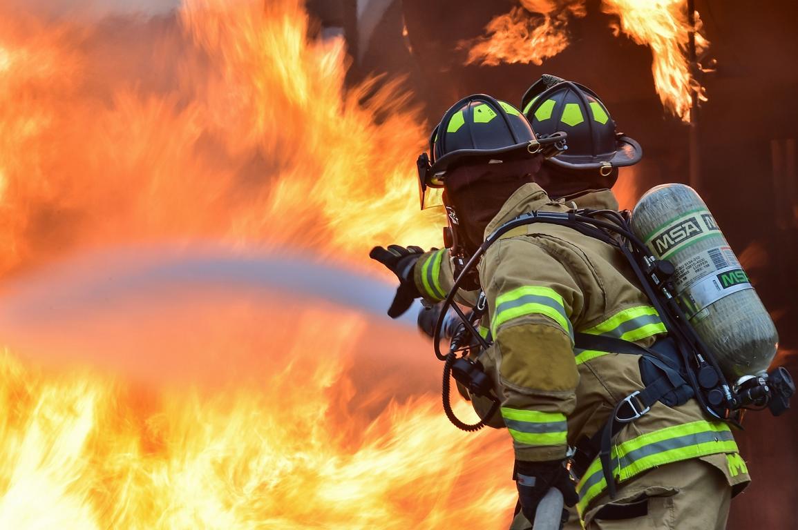 firefighters 1717916 1920