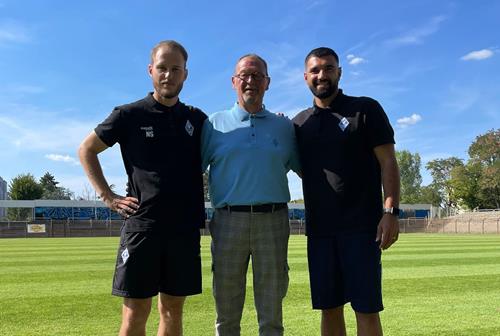 (Foto: SVW) Daniel di Gregorio, rechts, mit Nico Seegert, links, und Vize Horst Seyfferle Di gregorio