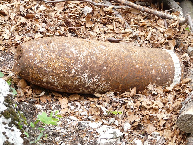 grenade 7107 640