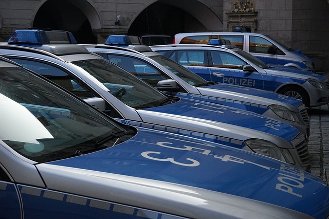 police cars 271217 640