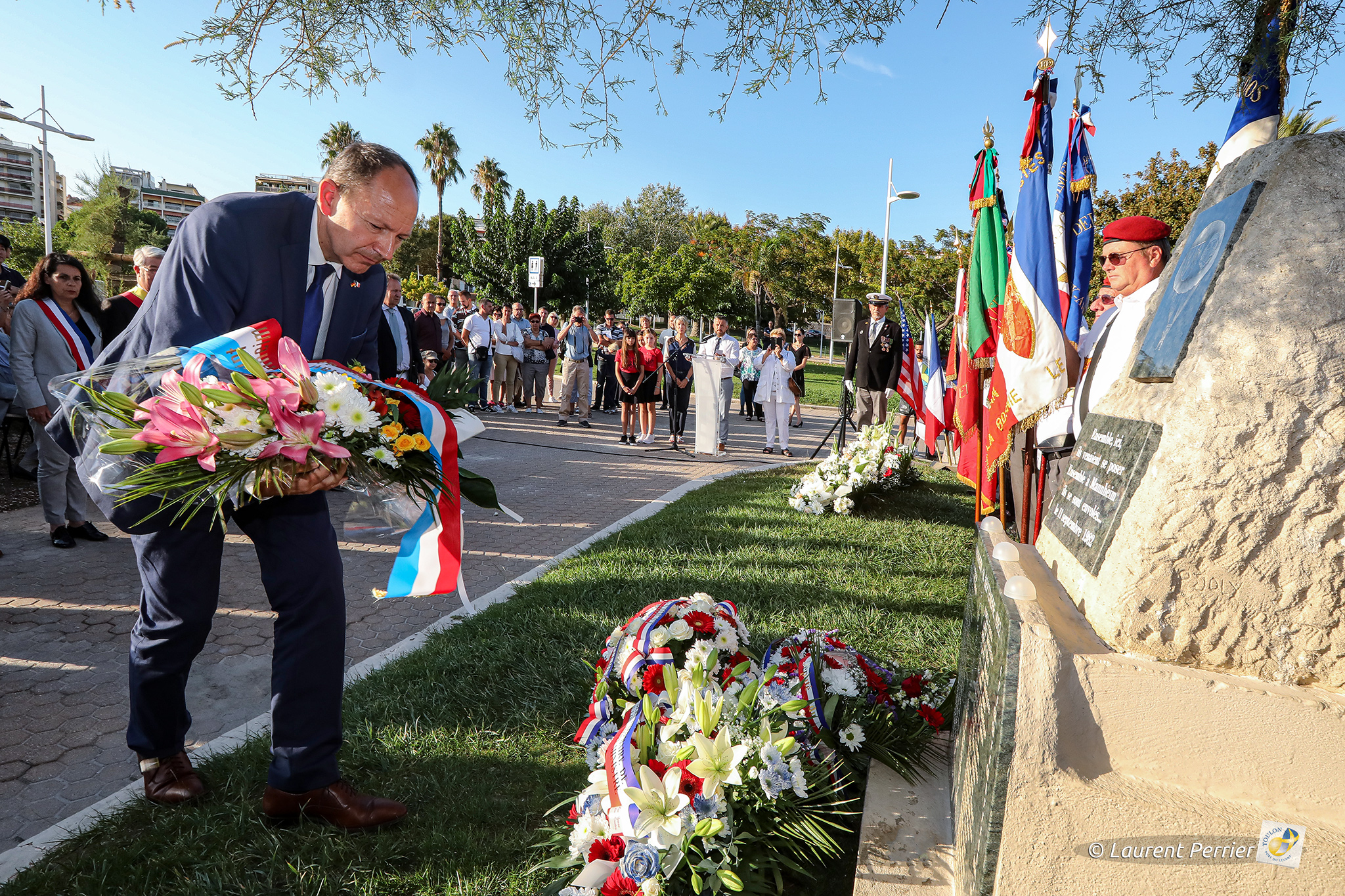 Stadt Mannheim 4 Niederlegung eines Kranzes an der Gedenkstele in Toulon