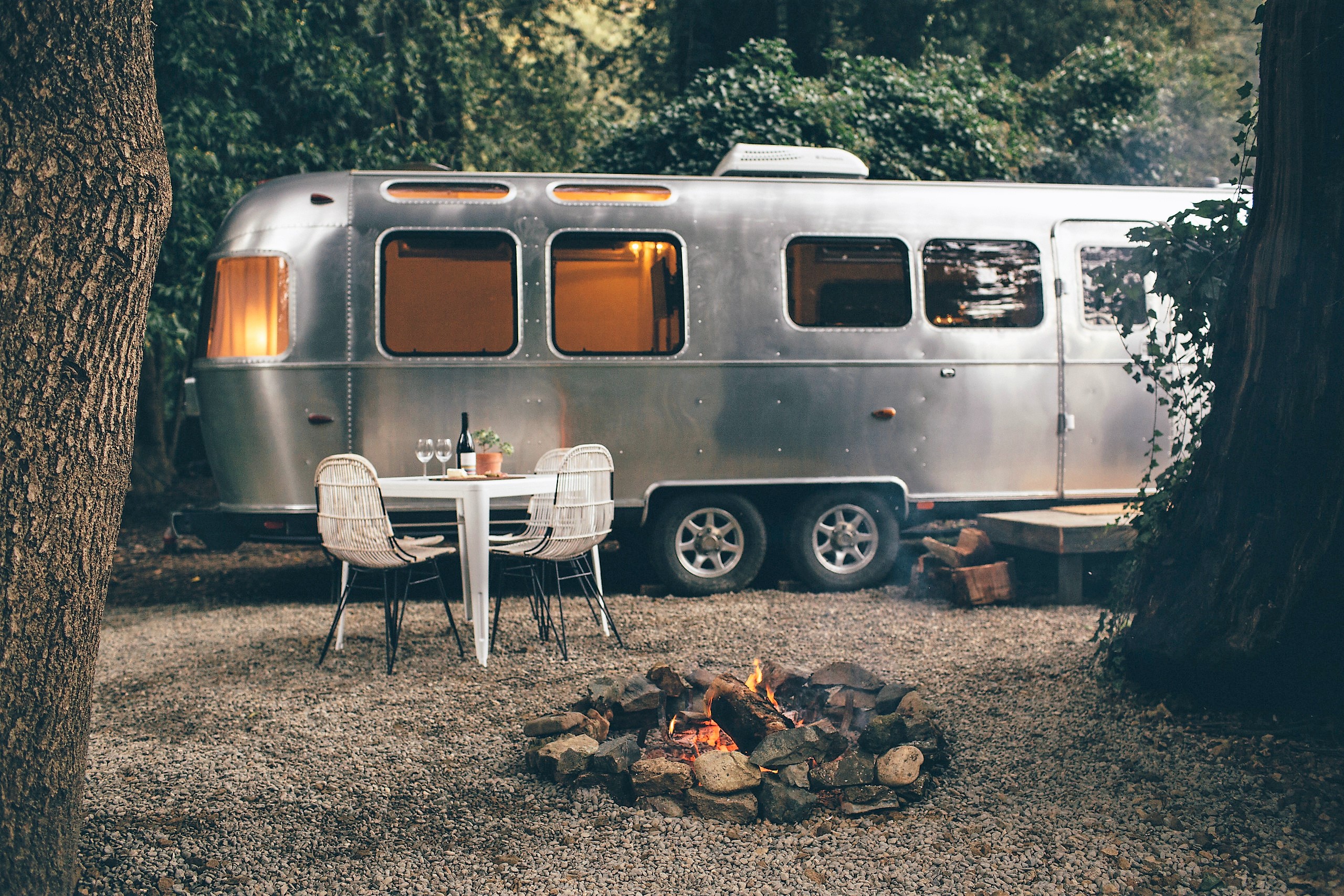 Bilder: Sonoma Country Tourism accommodations AutoCamp Russian River Guerneville Sonoma County 003 X5 2