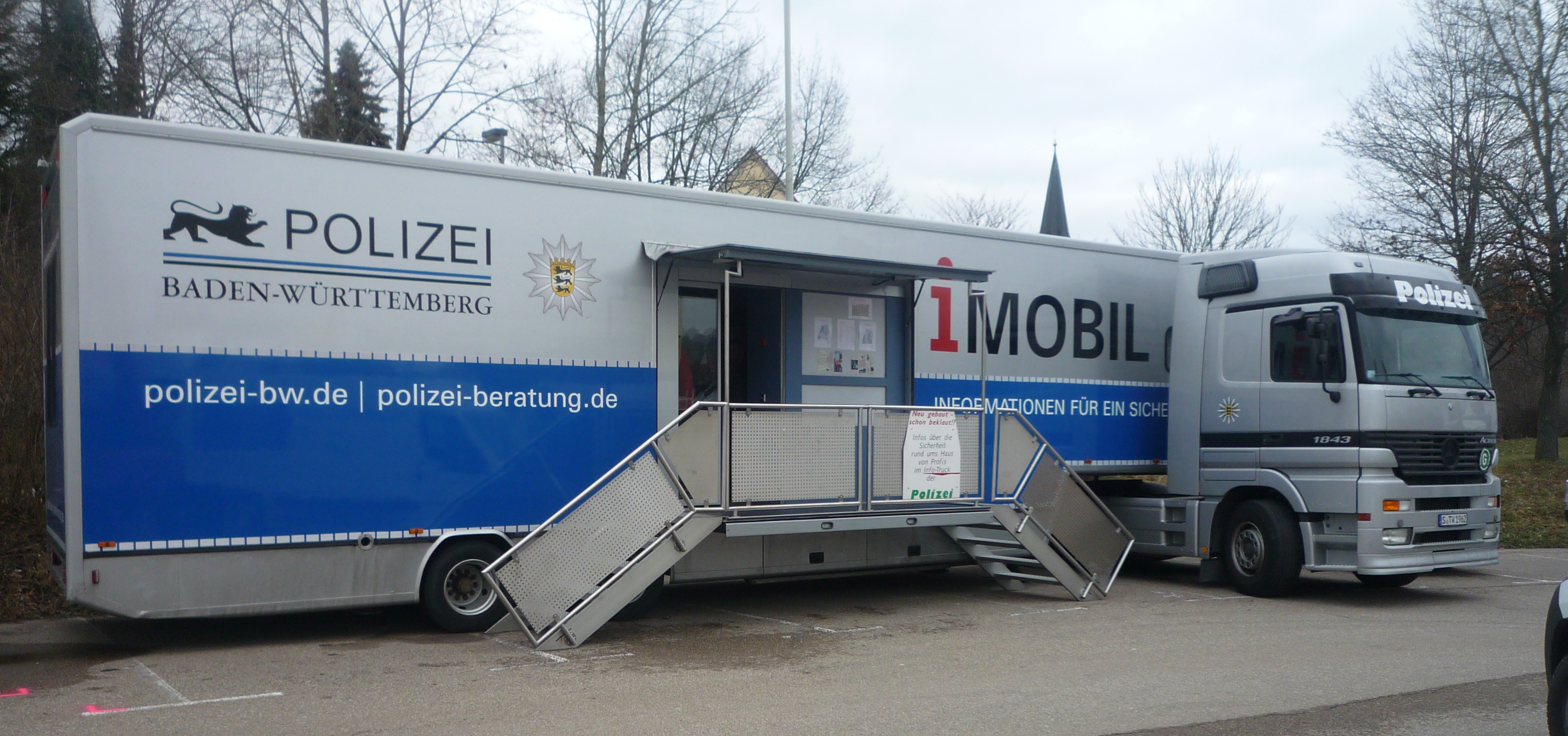Pol-Ma informationsfahrzeug