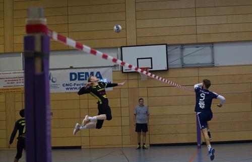 (Foto: W. Neuberth) Wieder einmal in bestechender Form - Pfungstadts Patrick Thomas Patrik Thomas Bildgröße ändern Copy