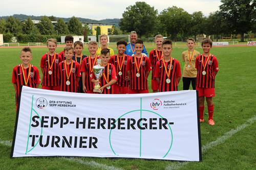(Foto: bfv) Gewinnerteam TSG Weinheim Sieger TSG Weinheim Copy