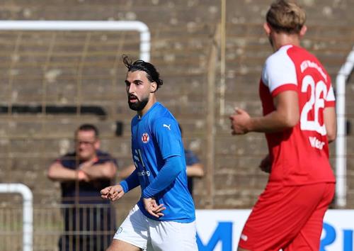 (Foto: Ed. Nohe) Der VfR zu Gast beim ATSV Mutschelbach VfR Mut