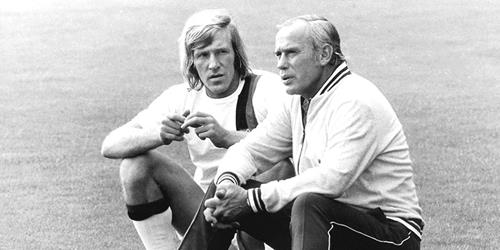 (Günter Netzer, links, mit seinem Lehrmeister, dem unvergessenen Hennes Weisweiler bmg borussia guenter netzer hennes weisweiler Copy