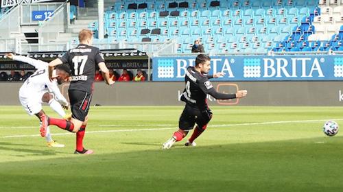 (Foto: PIX/M.Ruffler) Boyamba schießt und trifft zum Sieg für den SV Waldhof la 171020 508432 Copy