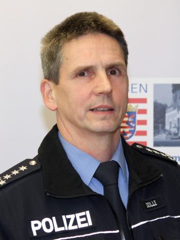K1024 AAA pol da heppenheim erster polizeihauptkommissar hans guenter dolle neuer leiter der polizeistation he